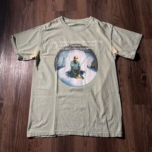 Dominic Fike I Feel Like Ive Been Here Before Graphic T-Shirt Mens Small Green